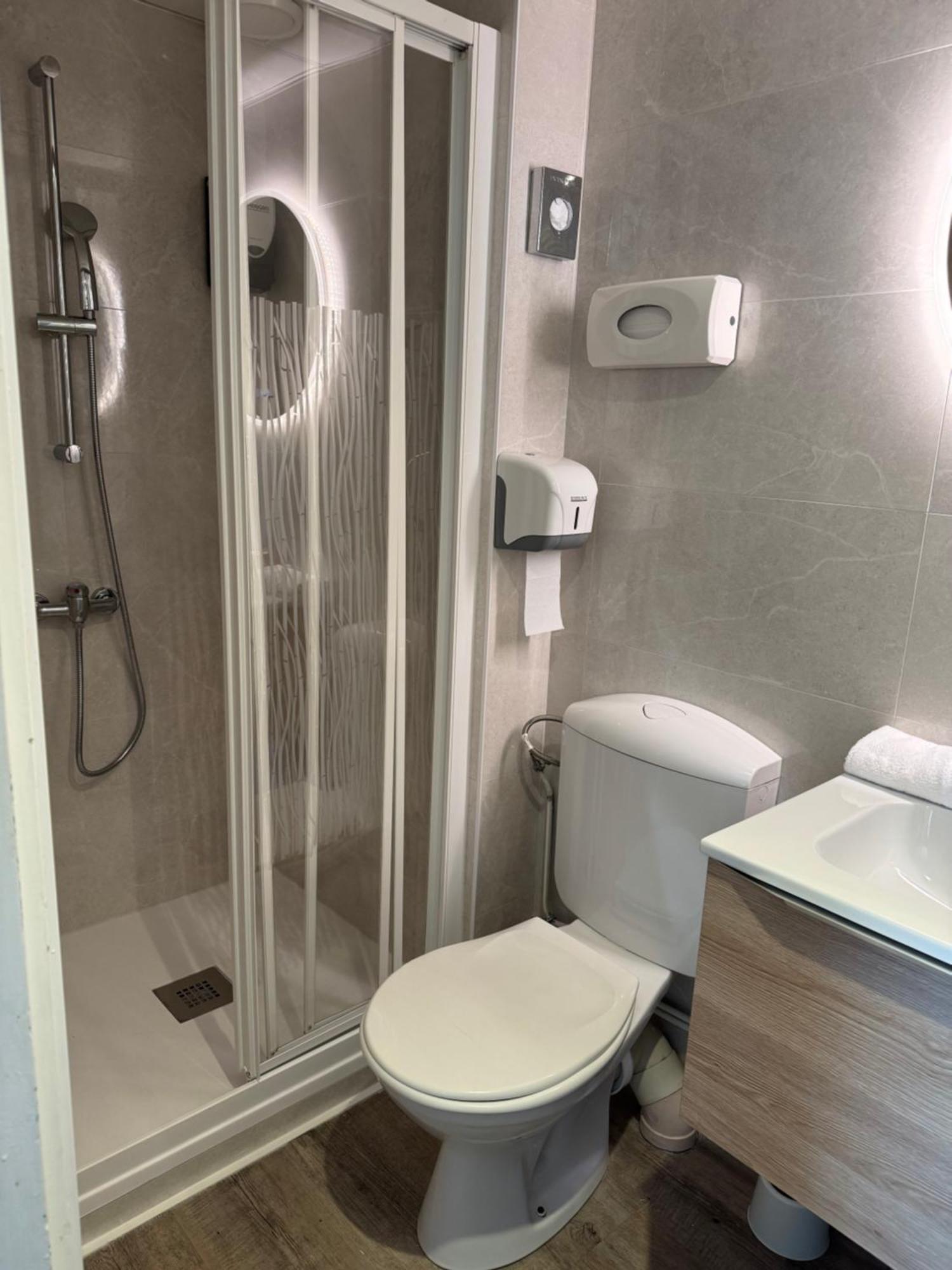 Hotel Calme Des Pins & Spa Les Sables-dʼOlonne Exterior foto