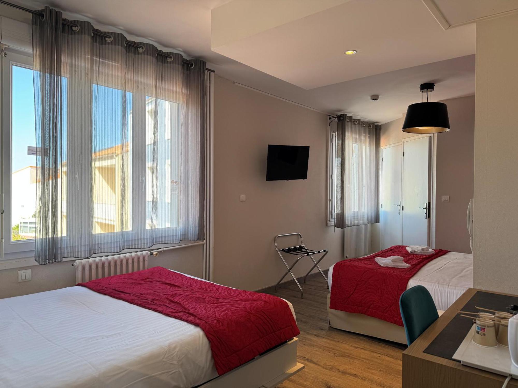 Hotel Calme Des Pins & Spa Les Sables-dʼOlonne Exterior foto